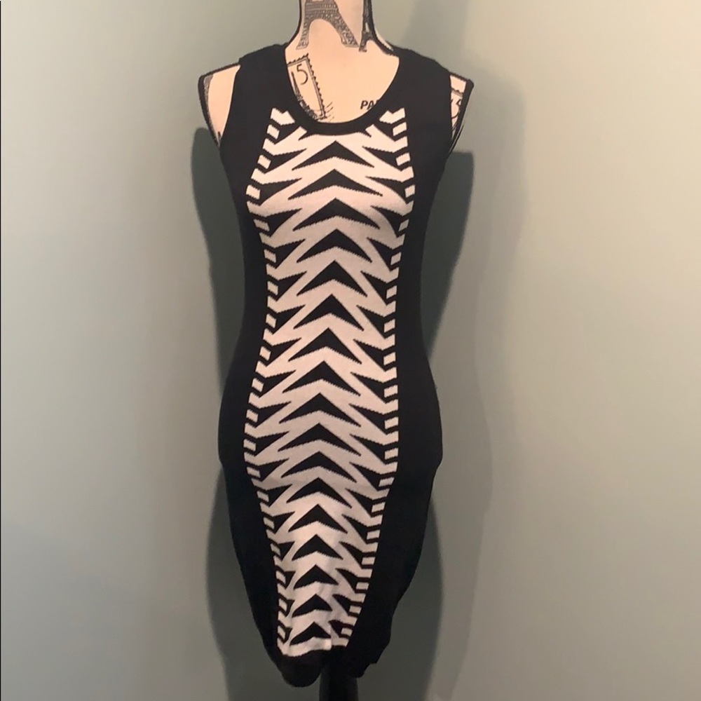 Xhiliration sleeveless sweater dress. Size medium